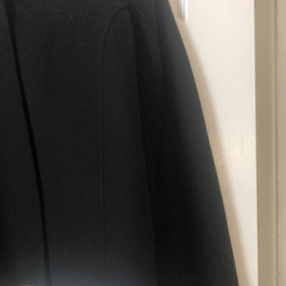 Gorgeous vintage wool Liz Claiborne suit jacket w/snaps, Mizrahi era, 75% wool. - Picture 9 of 10